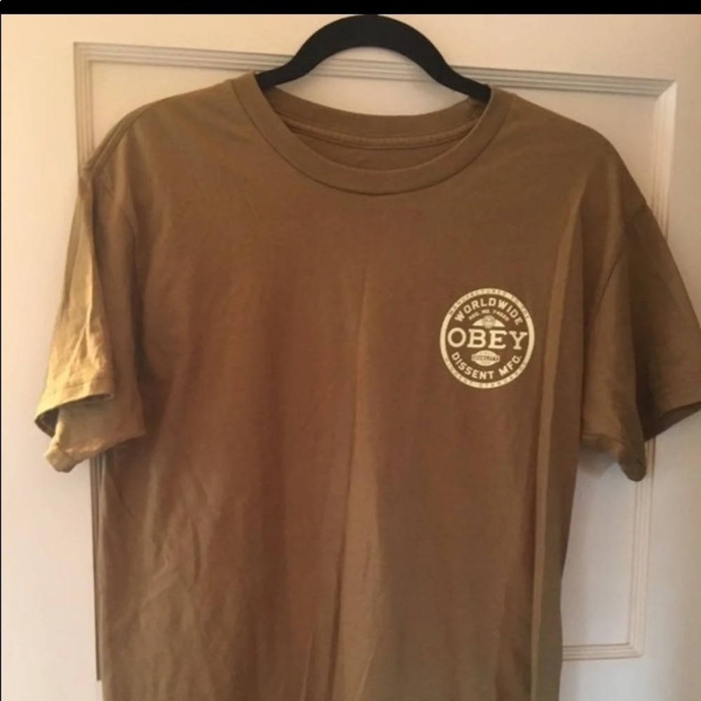 Men’s obey shirt